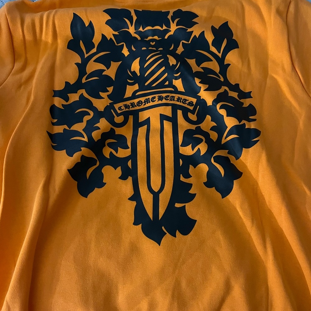 Range chrome hearts crewneck